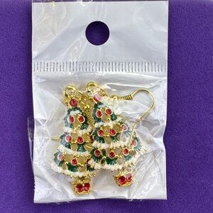 💛 New Festive Christmas Tree Earrings